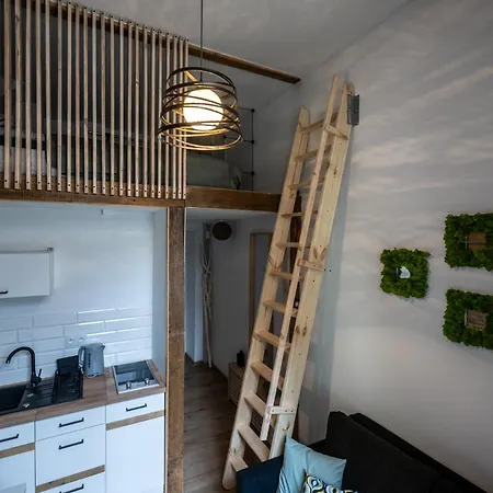 Urban Spring Loft - Z Antresola Blisko Piotrkowskiej Апартаменти